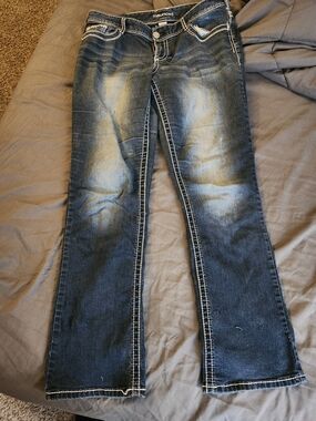 Womens Sz 9/10 Reg Maurices Embelished Boot Cut Jeans